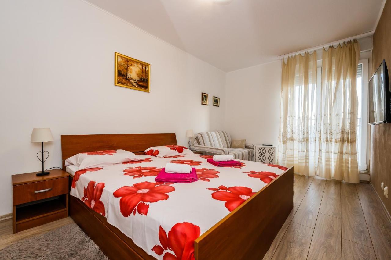 Apartments Paula Сплит Екстериор снимка
