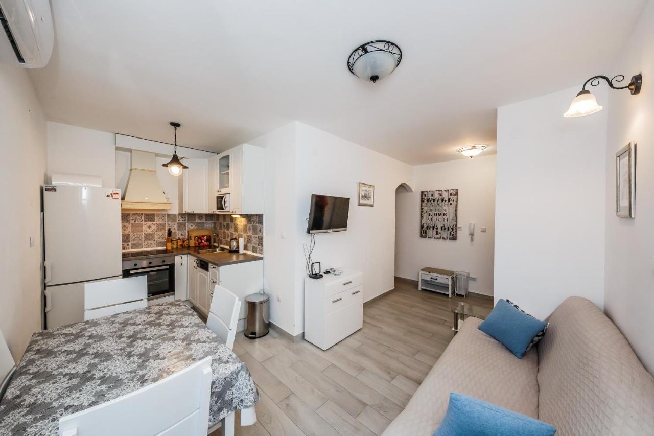 Apartments Paula Сплит Екстериор снимка